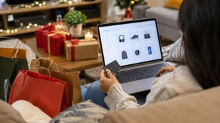 Festive Online Sales Hit ₹24,000 Crore in Two Days; Gen Z a Third