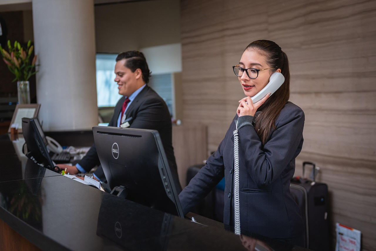 Representative image: woman phone call