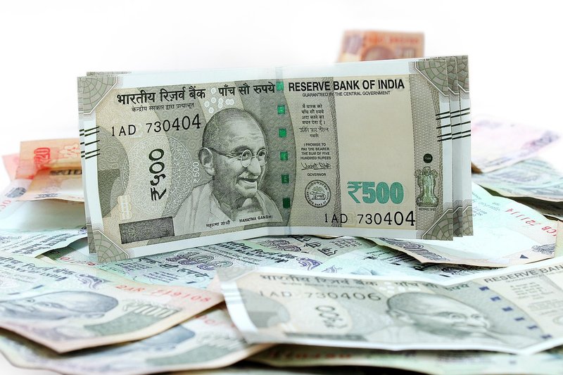 AU Small Finance Bank posts 53% rise in Q2 earnings, margin widens
