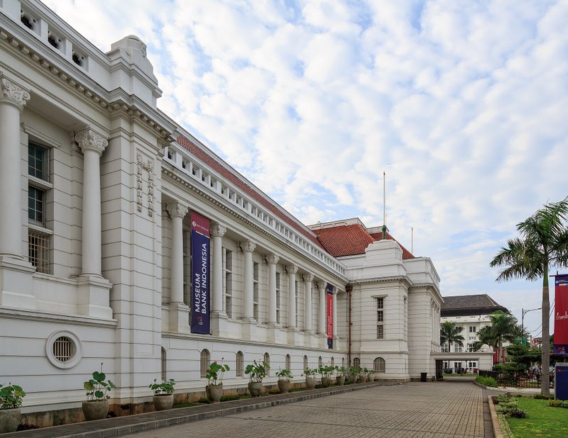 Bank Indonesia holds rate at 5.75%, raises deposit rate to defend rupiah