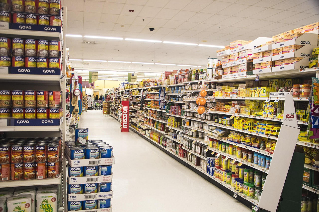Representative image: canned food supermarket shelf