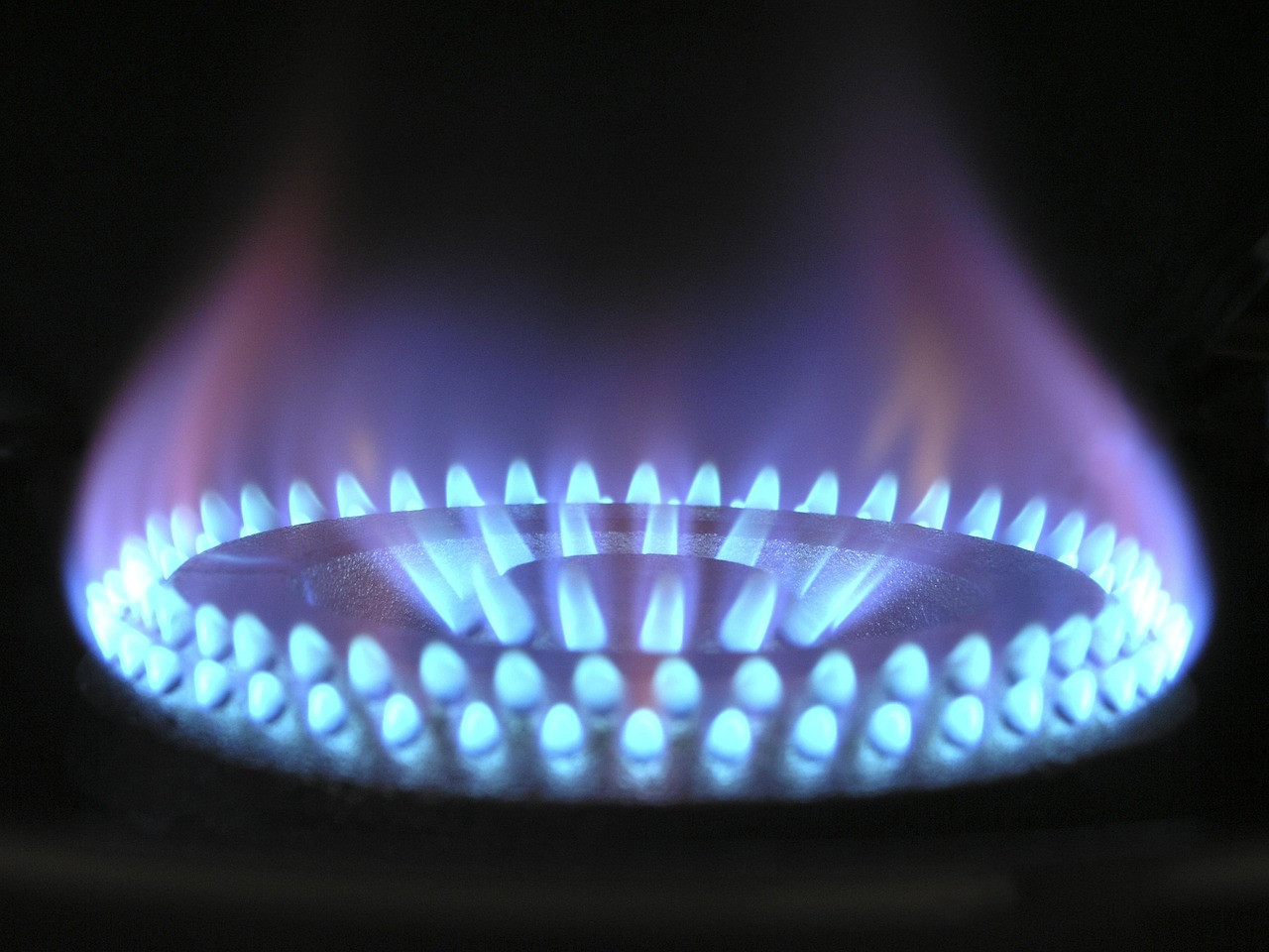 Representative image: modern kitchen chimney stove