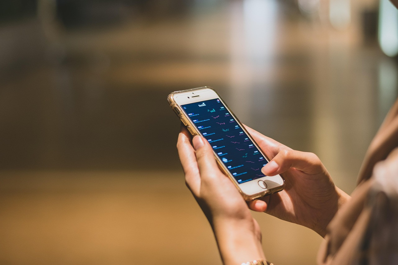 Representative image: couple holding smartphone