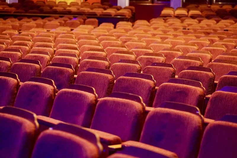 China's National Day box office falls to 1.165 billion yuan as crime drama leads
