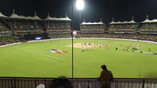 Farhan's 89 helps Pakistan chase 183 to beat Sri Lanka in first T20I in Rawalpindi
