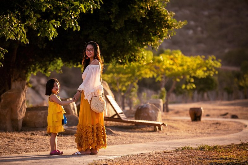 Flexible Schedules Beat Remote Work in Keeping Mothers in Full-Time Jobs, Study Finds