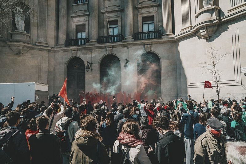 France protests: 550,000 march as student movement goes national; Limoges town hall burns