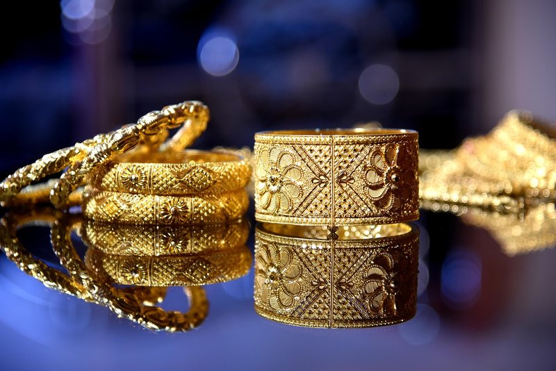 Gold rate today: MCX gold slips below Rs 1.42 lakh, silver below Rs 2 lakh