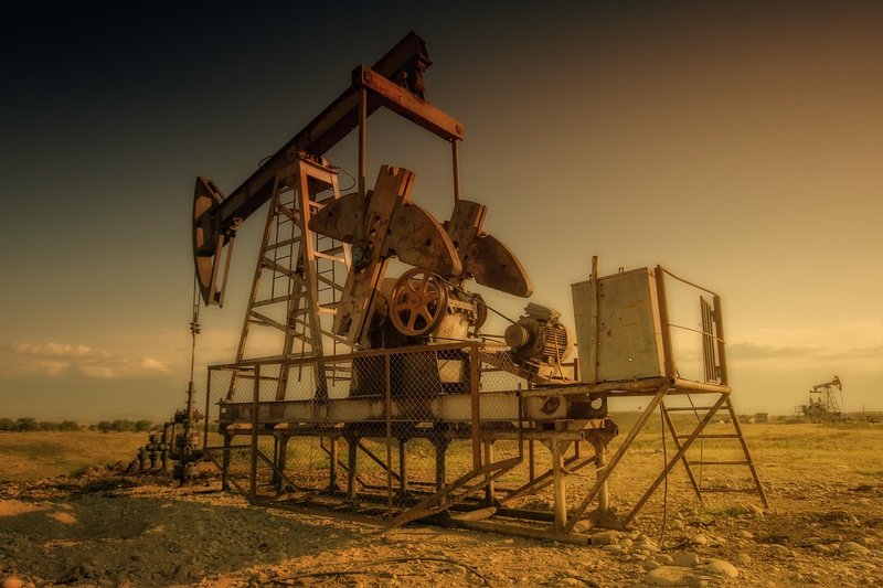 IEA sees world oil demand falling 2.6 million barrels a day in 2026 on Iran war