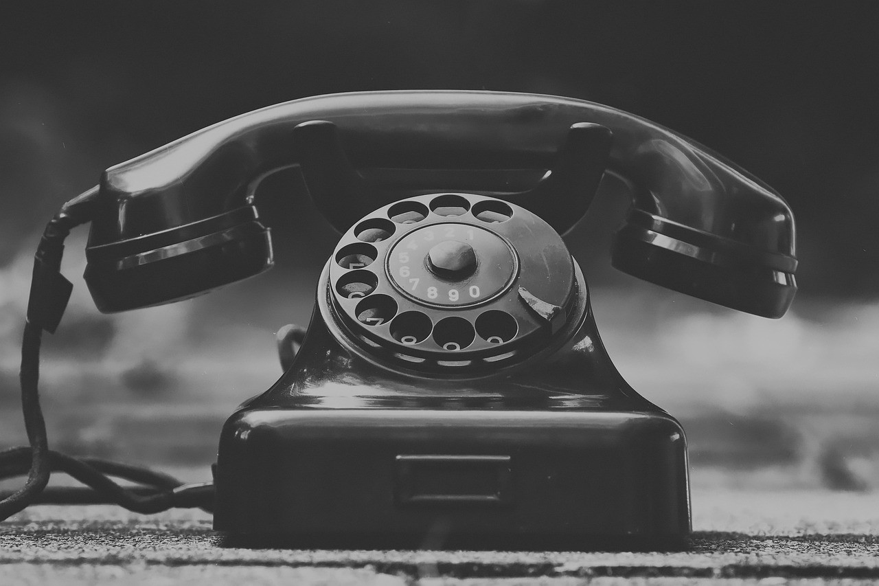 Representative image: old telephone on desk