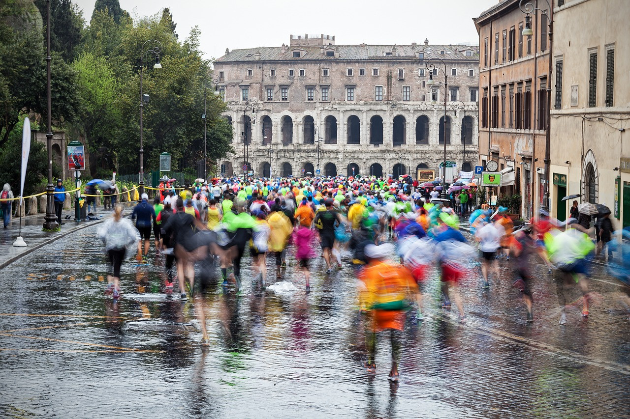 Representative image: marathon runners city street