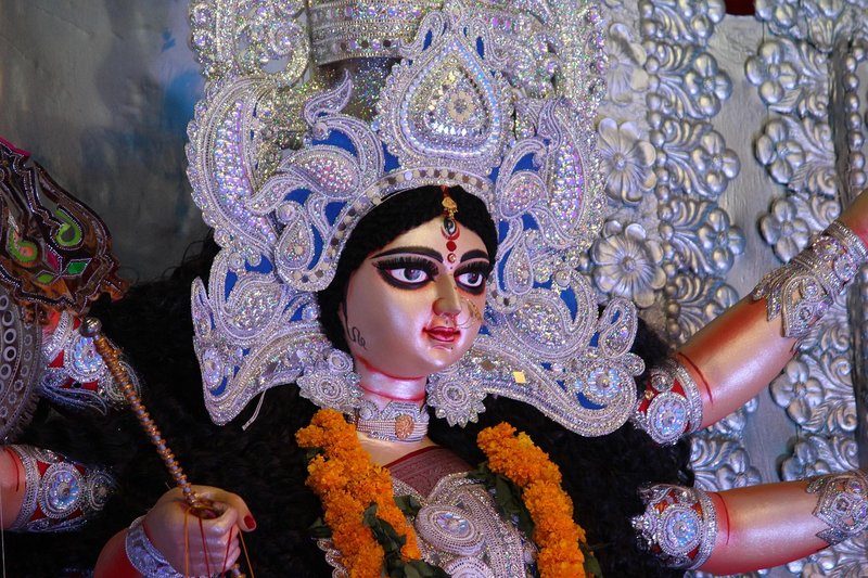 Kolkata's Santosh Mitra Square puja marks 150 years of Vande Mataram