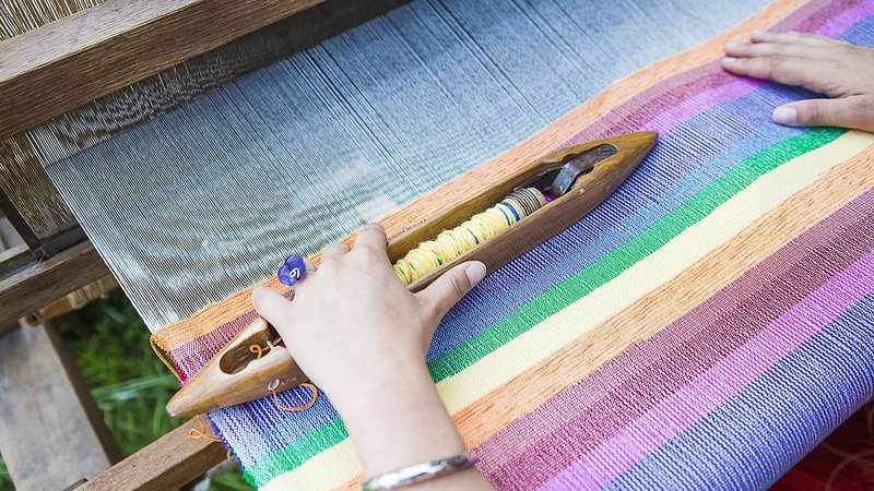 National SARAS Mela opens in Vijayawada with 600+ stalls of women-made handlooms
