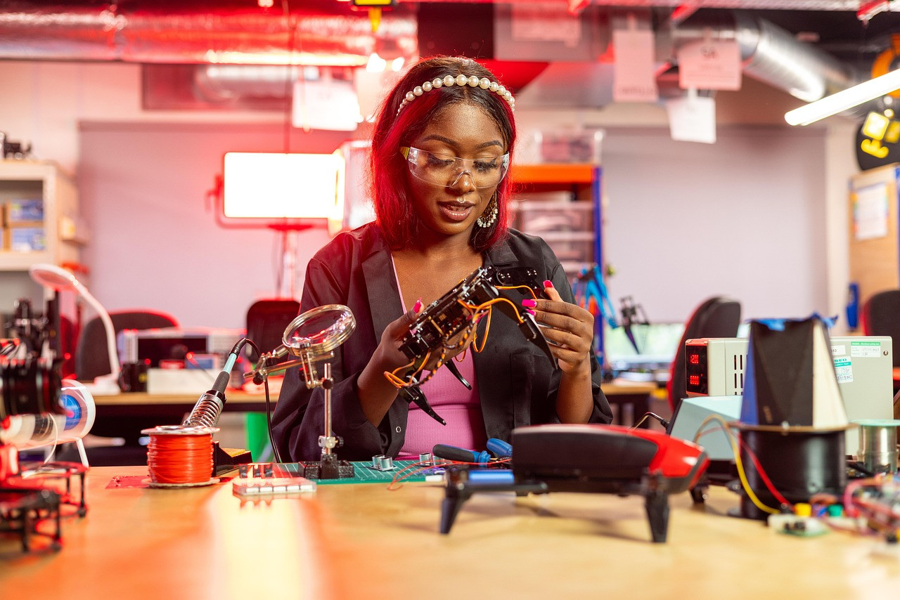 Representative image: robot arm assembly line