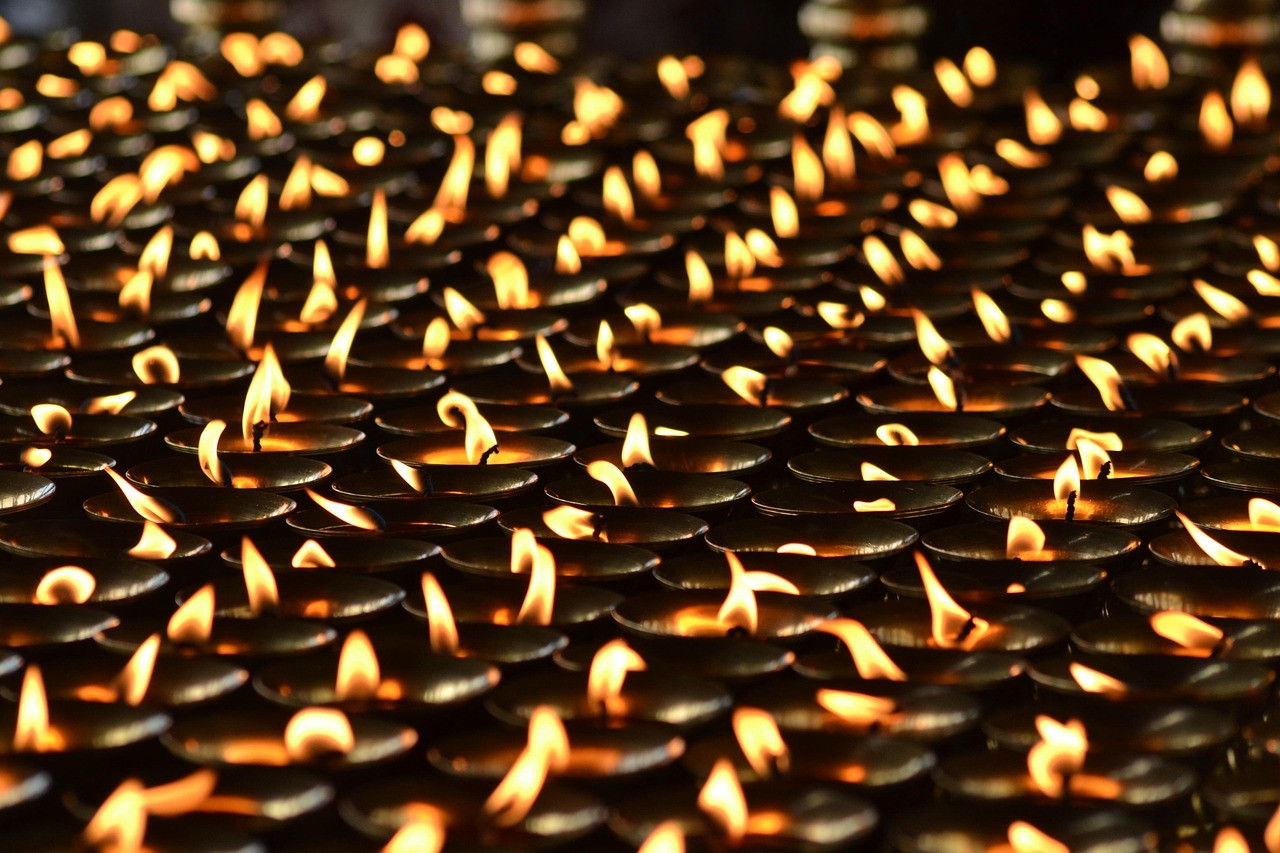 Representative image: oil lamp diya temple prayer