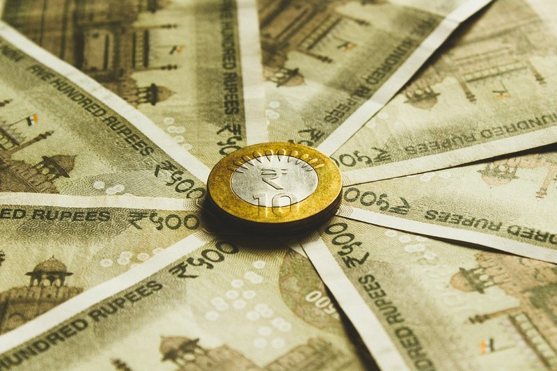 RBI targets no rupee level but will curb speculation, says Governor Malhotra