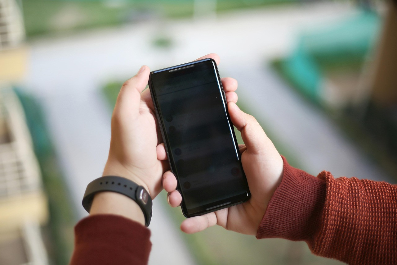 Representative image: smartphone in hand