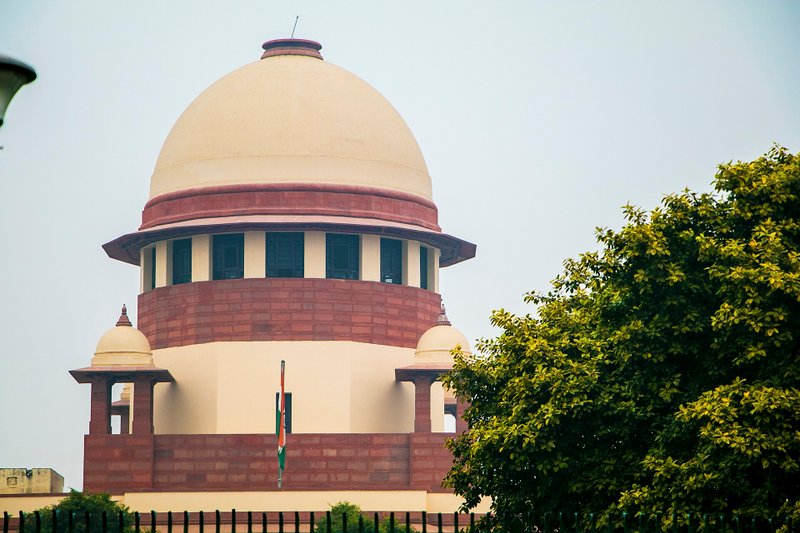 SC wants senior Delhi Police officer to explain assault on women journalists