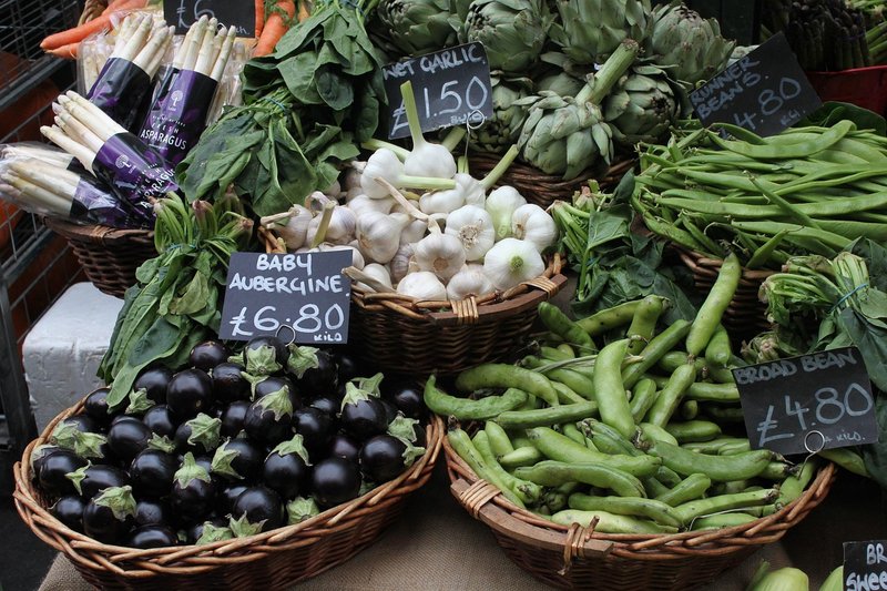 September inflation seen jumping to 5.4-5.6%, above RBI target, polls show