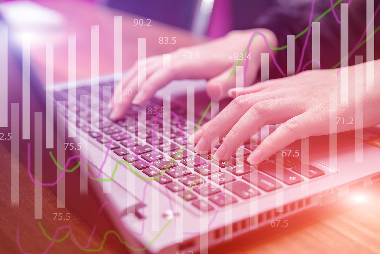 Representative image: red falling stock chart