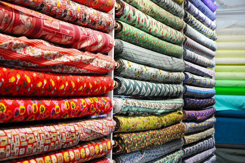Siyaram's Q2 FY27: sales up 15%, profit down 14% as stores expand