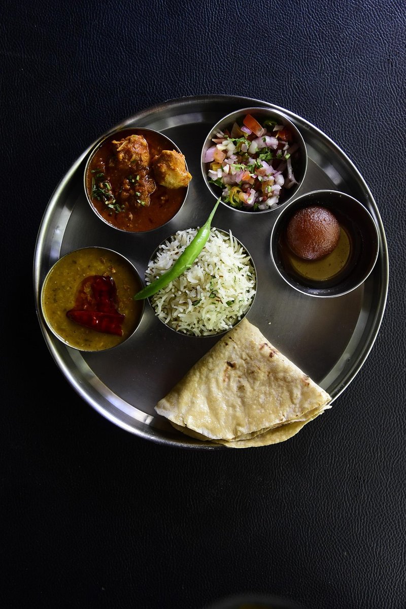 Swiggy lets users order from up to five restaurants with one payment