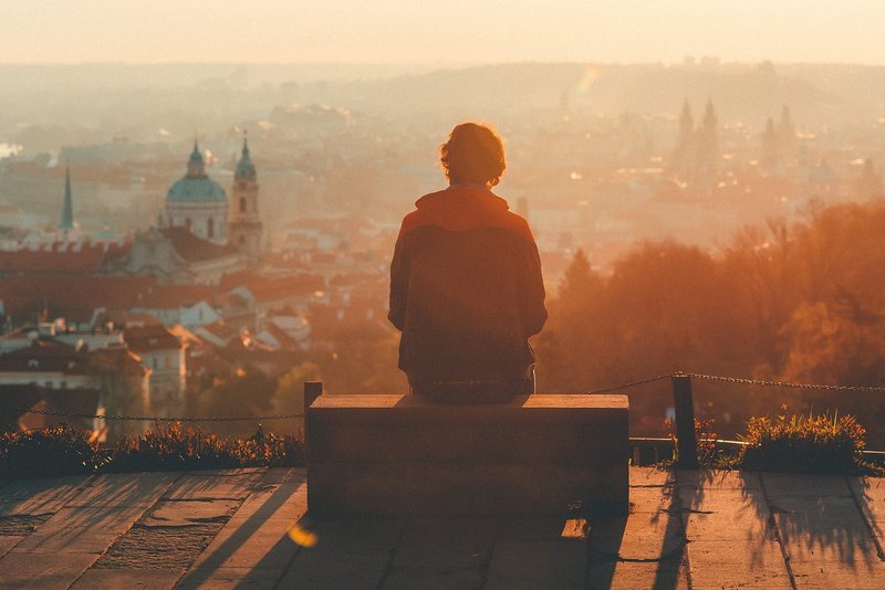 Teen loneliness: 47% feel lonely, but connection helps, Child Mind study finds