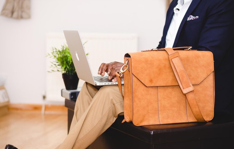 Thigh muscles go quiet after 25 minutes of unbroken sitting, Swinburne study finds