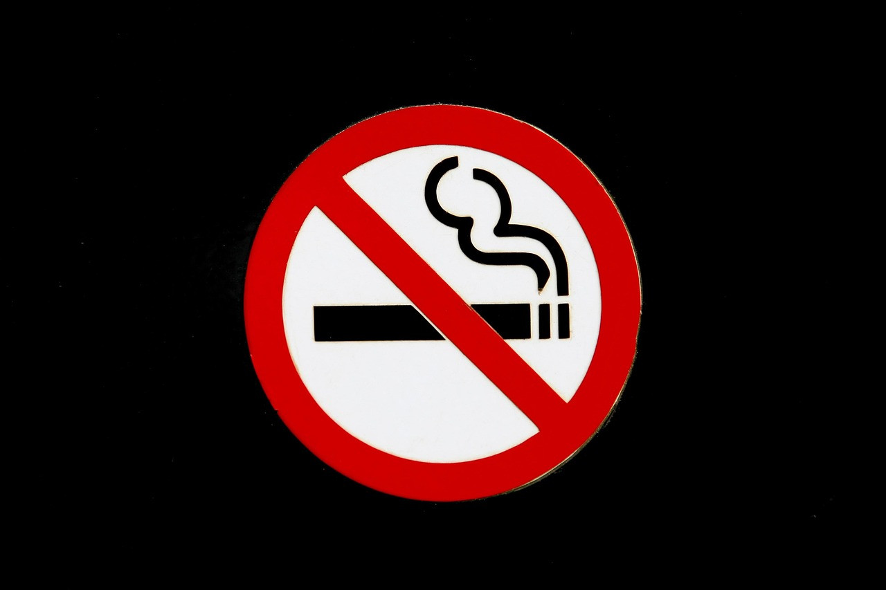 Representative image: no smoking sign