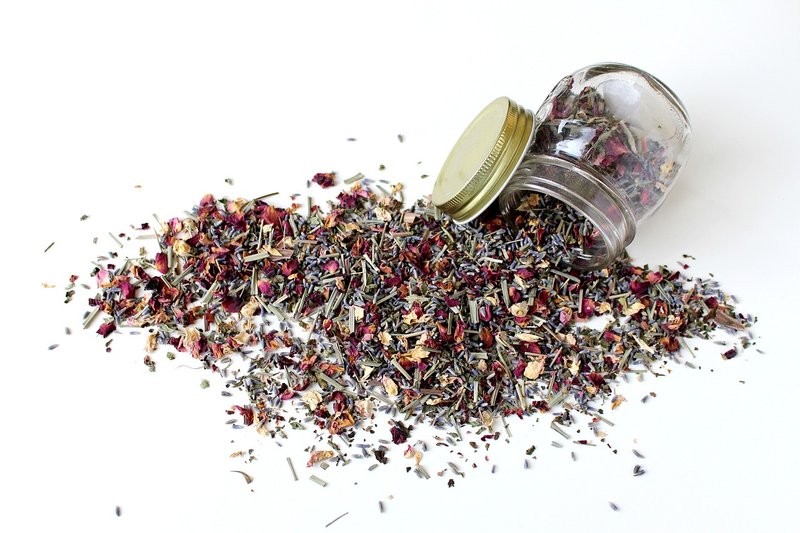UAE commits to national rules, research agenda for traditional medicine
