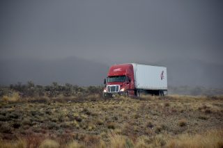 US gives driverless trucks five-year waiver to use beacons instead of warning triangles