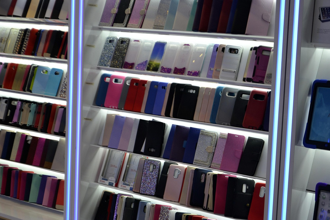 Representative image: electronics store shelves