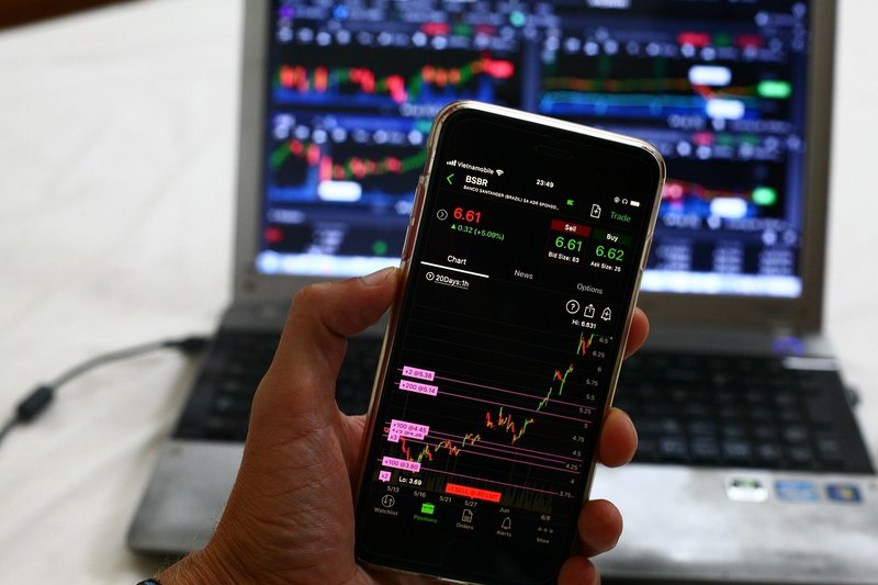 Zetwerk IPO closes 3.06 times subscribed on late institutional bids